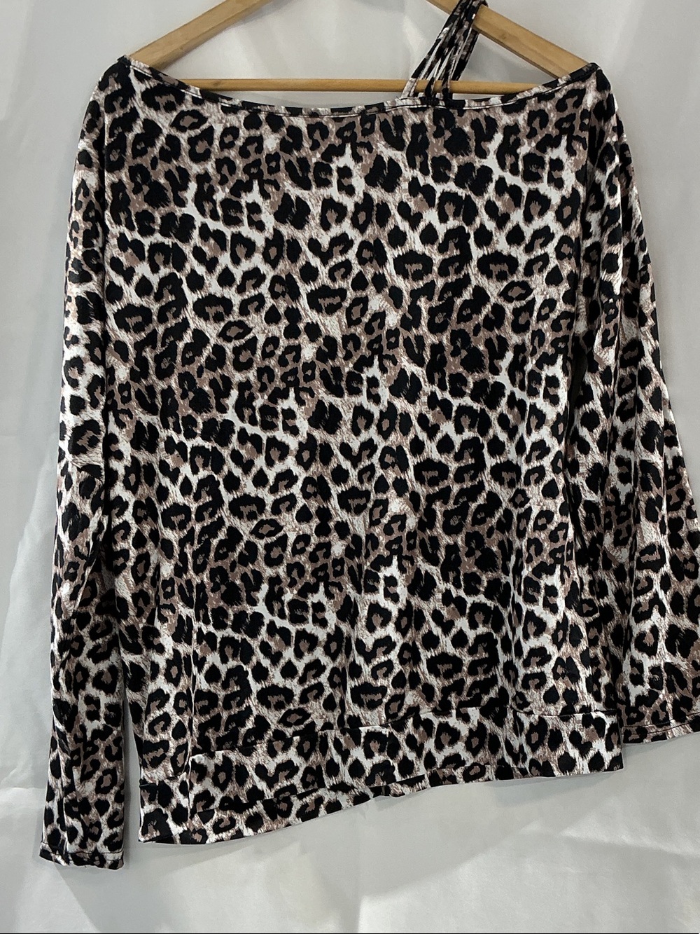 Source Unknown Leopard Print One-Shoulder Blouse in Black and Tan
